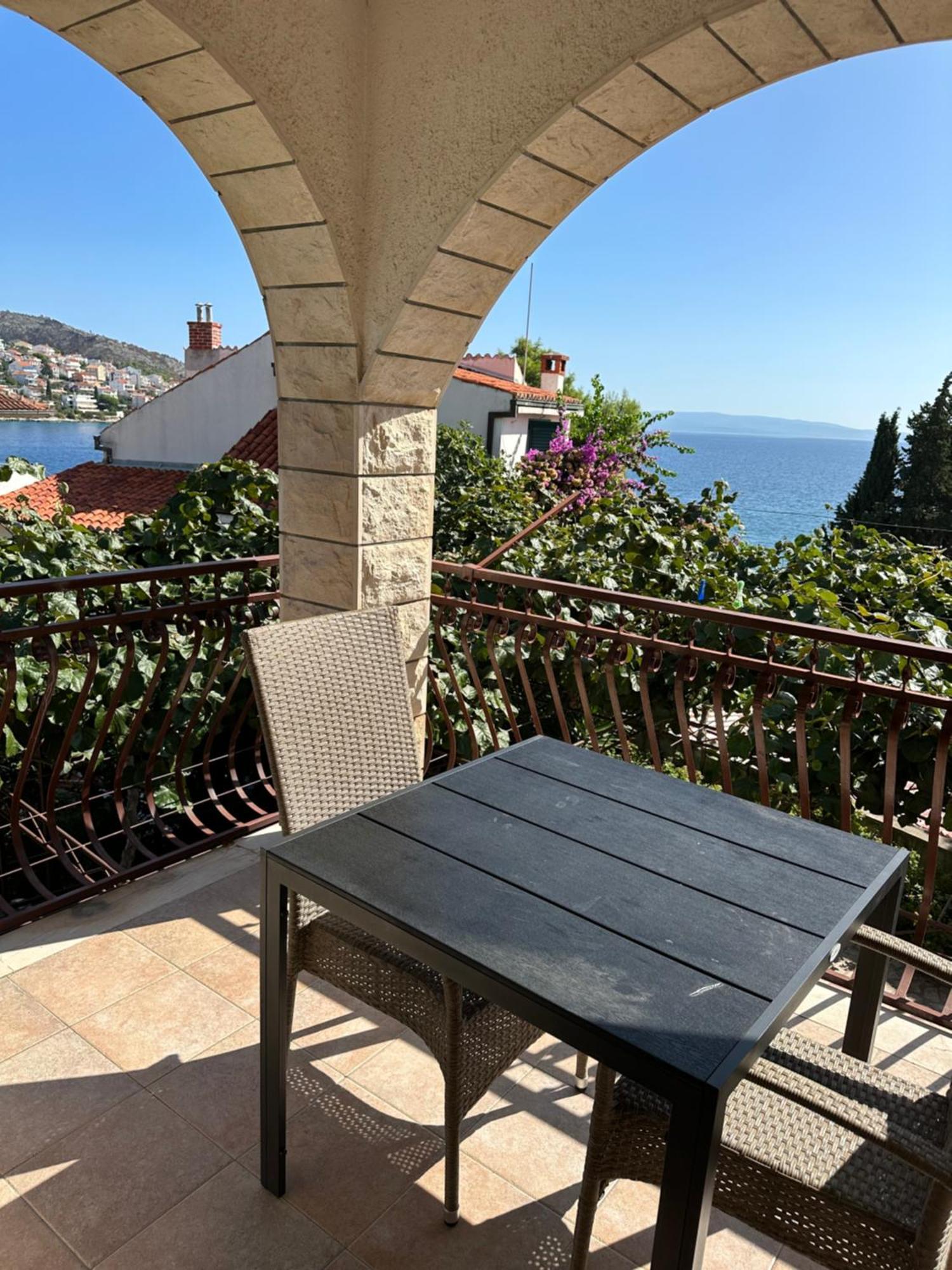 Villa Aequum Okrug Gornji Exterior photo