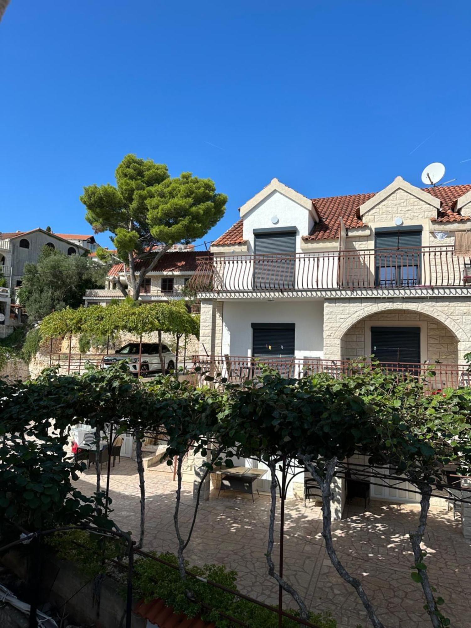 Villa Aequum Okrug Gornji Exterior photo