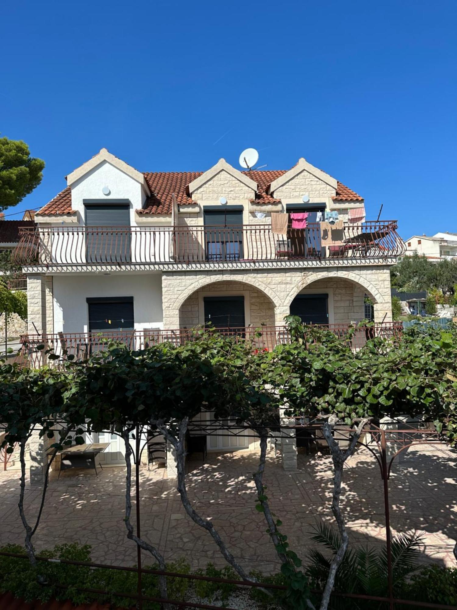 Villa Aequum Okrug Gornji Exterior photo