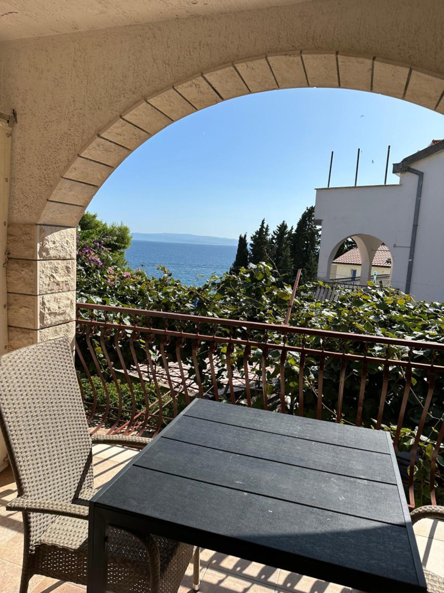 Villa Aequum Okrug Gornji Exterior photo